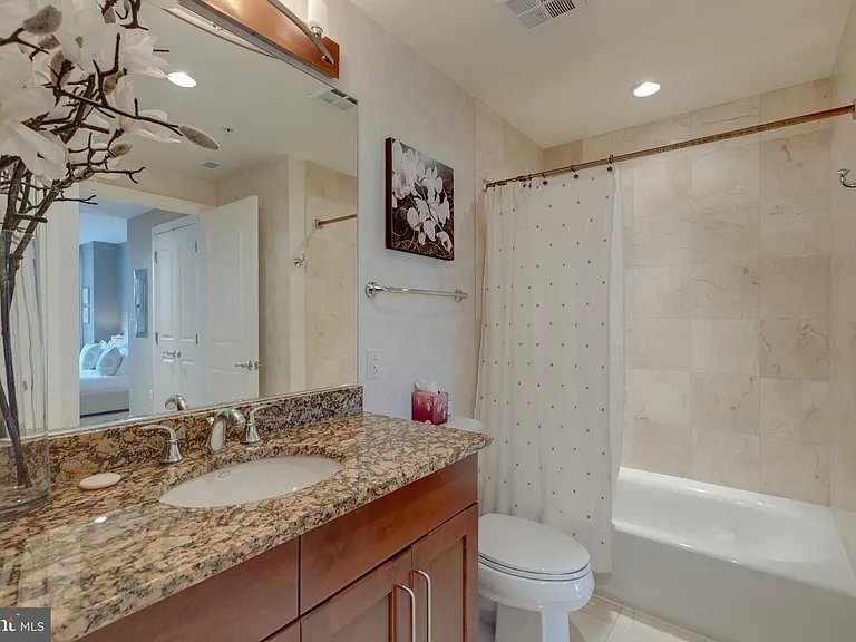 8220 Crestwood Heights Dr #614 — Photo 28