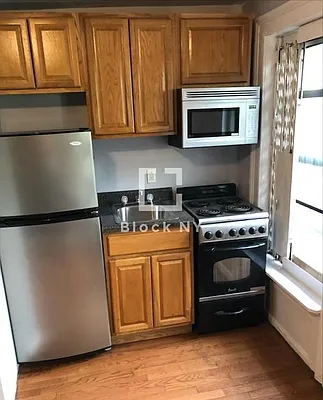 Rented by Block Holdings LLC | media 17