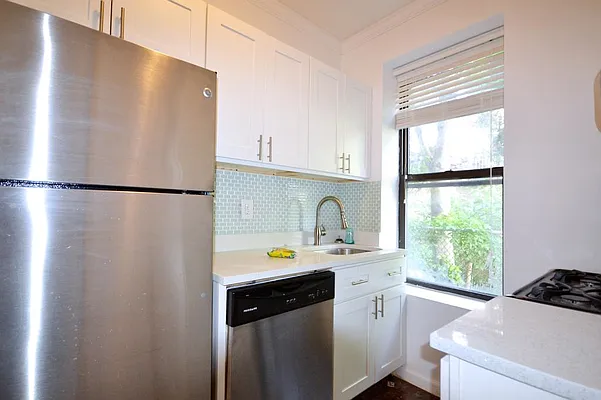 Rented by Bold New York | media 20