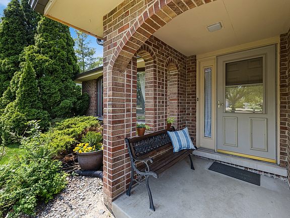 3rd image of 13040 W Tanglewood Cir