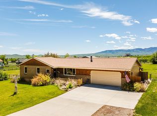14 Cessna Rd, Sheridan, WY 82801