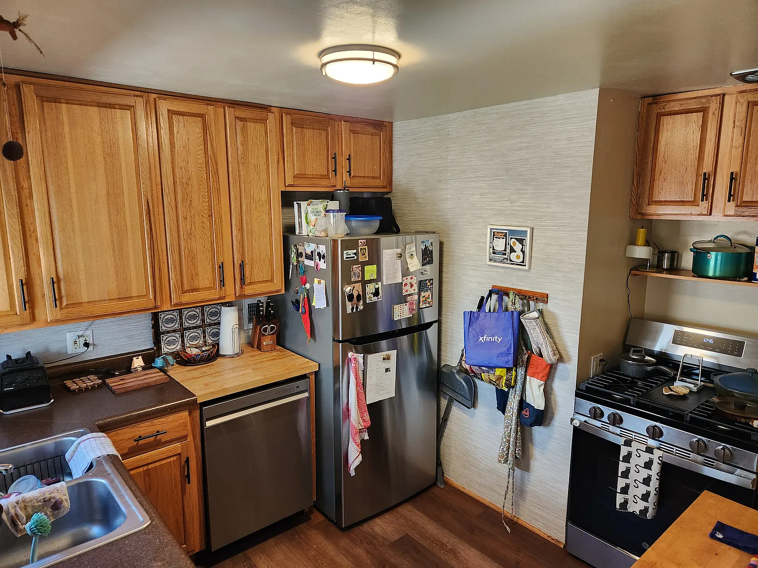 880 S Emerson St — Photo 3