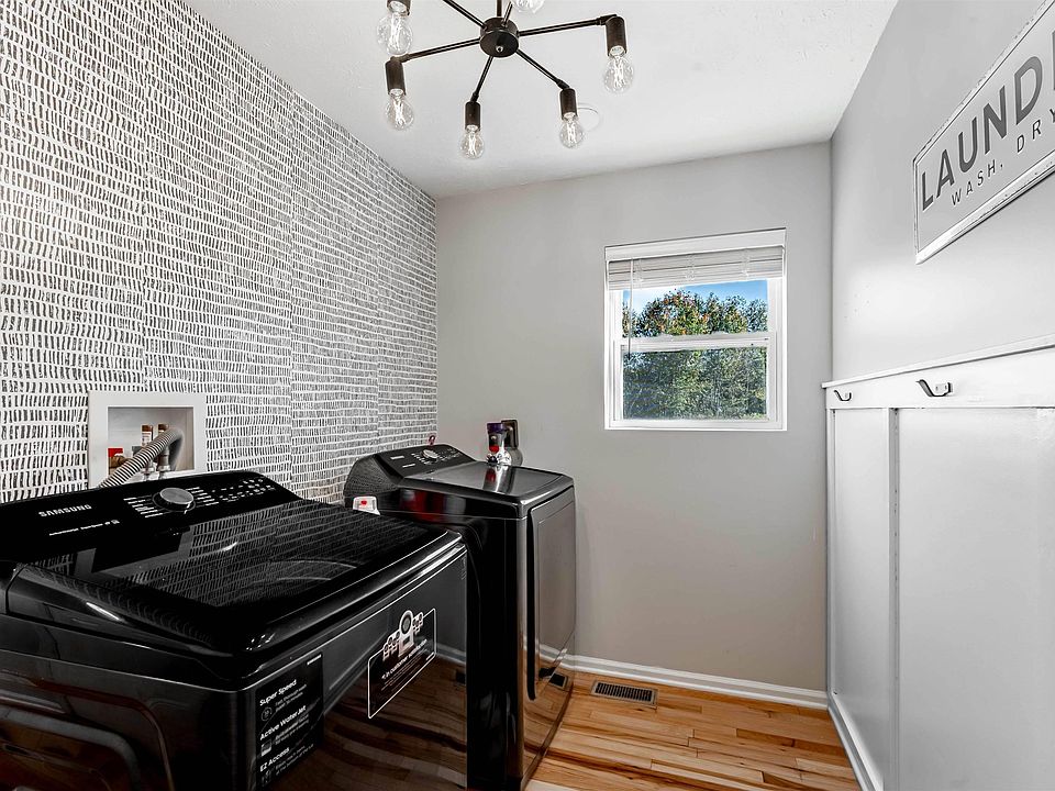 35th image of 195 Furfin Rd
