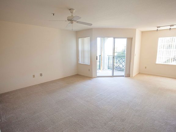 2nd image of 7340 Westpointe Blvd APT 325