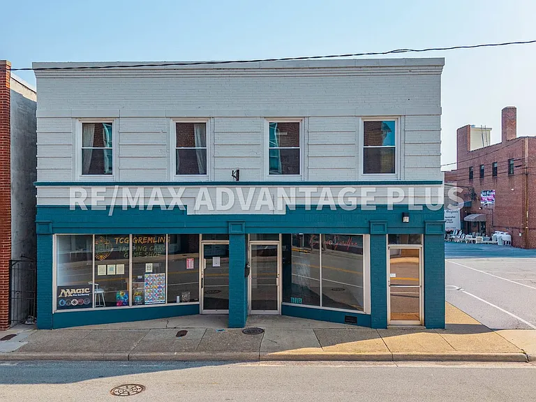 118 W 3rd St — Photo 1