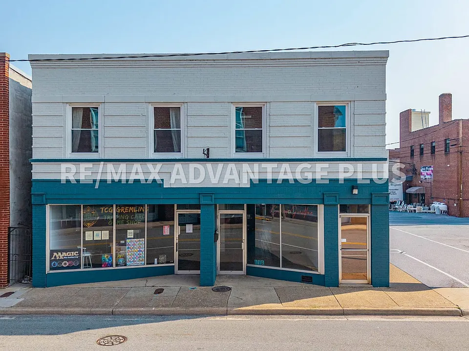 118 W 3rd St