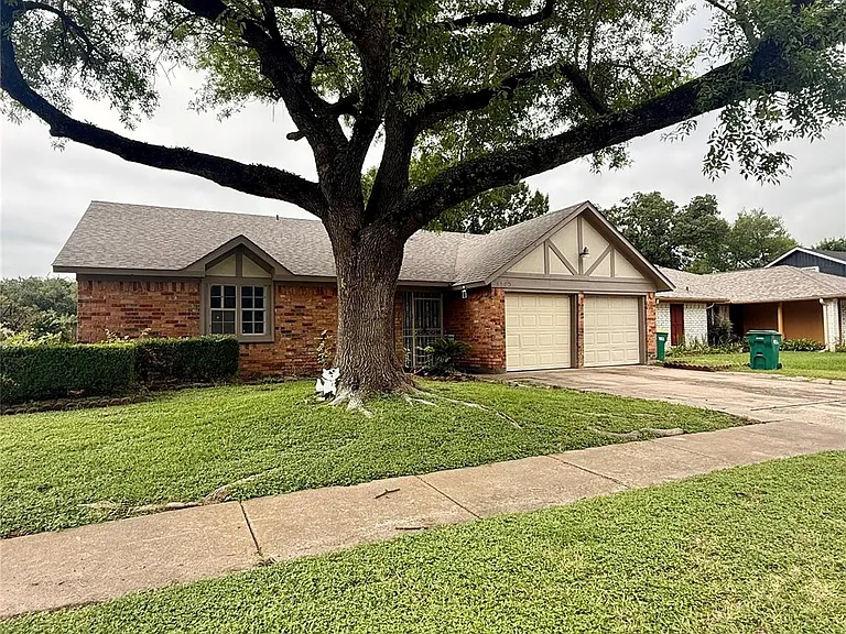 5503 Bridge Forest Dr — Photo 2