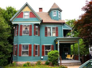 16 Berkeley Ave, New London, CT 06320