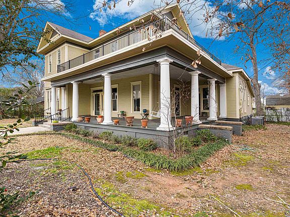 4th image of 507 W Burleson St