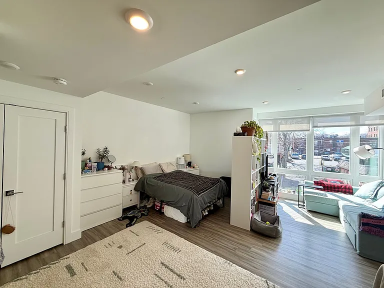 386 Market St #205 — Photo 4