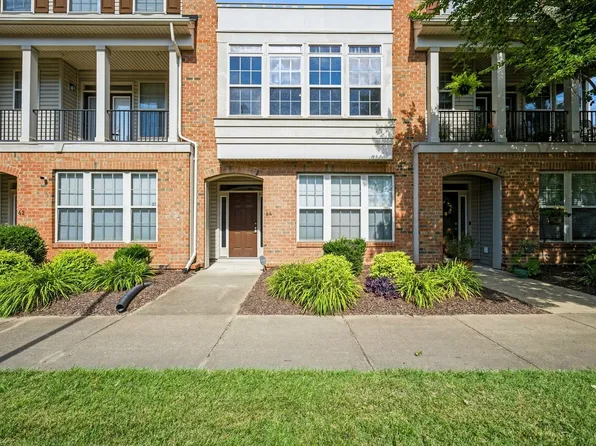 64 Transit Ln, Newport News, VA 23601