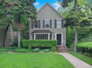 1108 Asbury Ave, Evanston, IL 60202