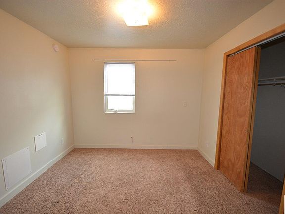 5th image of 3416 Floyd Blvd