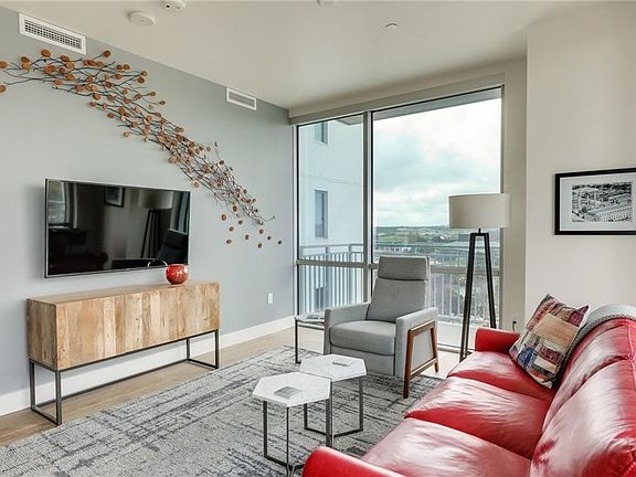 5th image of 222 West Ave Unit 1202