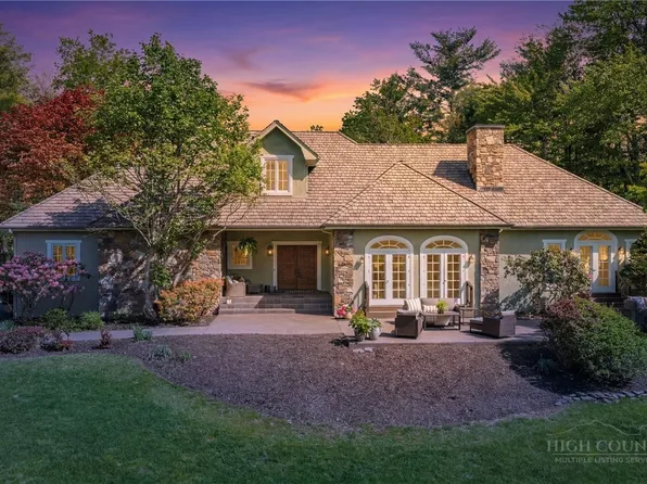 2008 Valle Cay Drive, Vilas, NC 28692