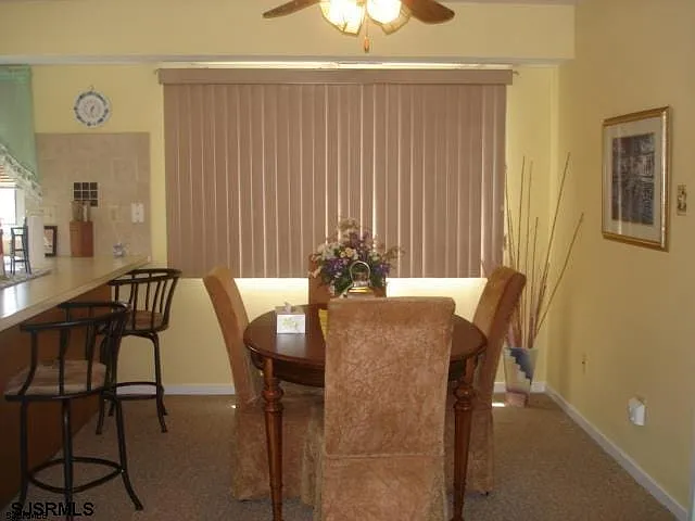426 Canterbury Ct — Photo 6