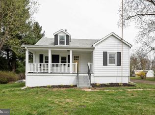 20635 Whites Ferry Rd, Poolesville, MD 20837