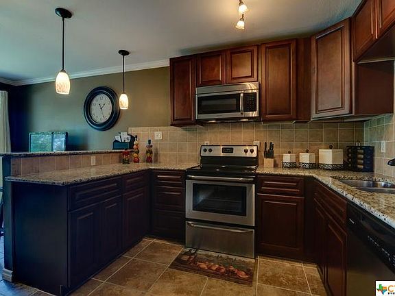 4th image of 1559 Parkview Dr