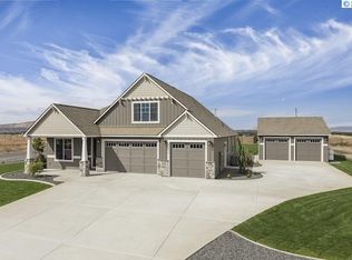 11549 Mathews Dr, Pasco, WA 99301