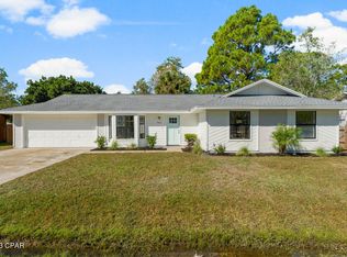 905 Pelican Pl, Panama City Beach, FL 32407