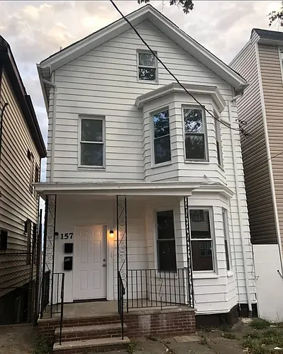 157 Garside St #2 Photo 1