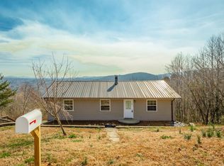 349 Creeks Bend Dr, Ringgold, GA 30736