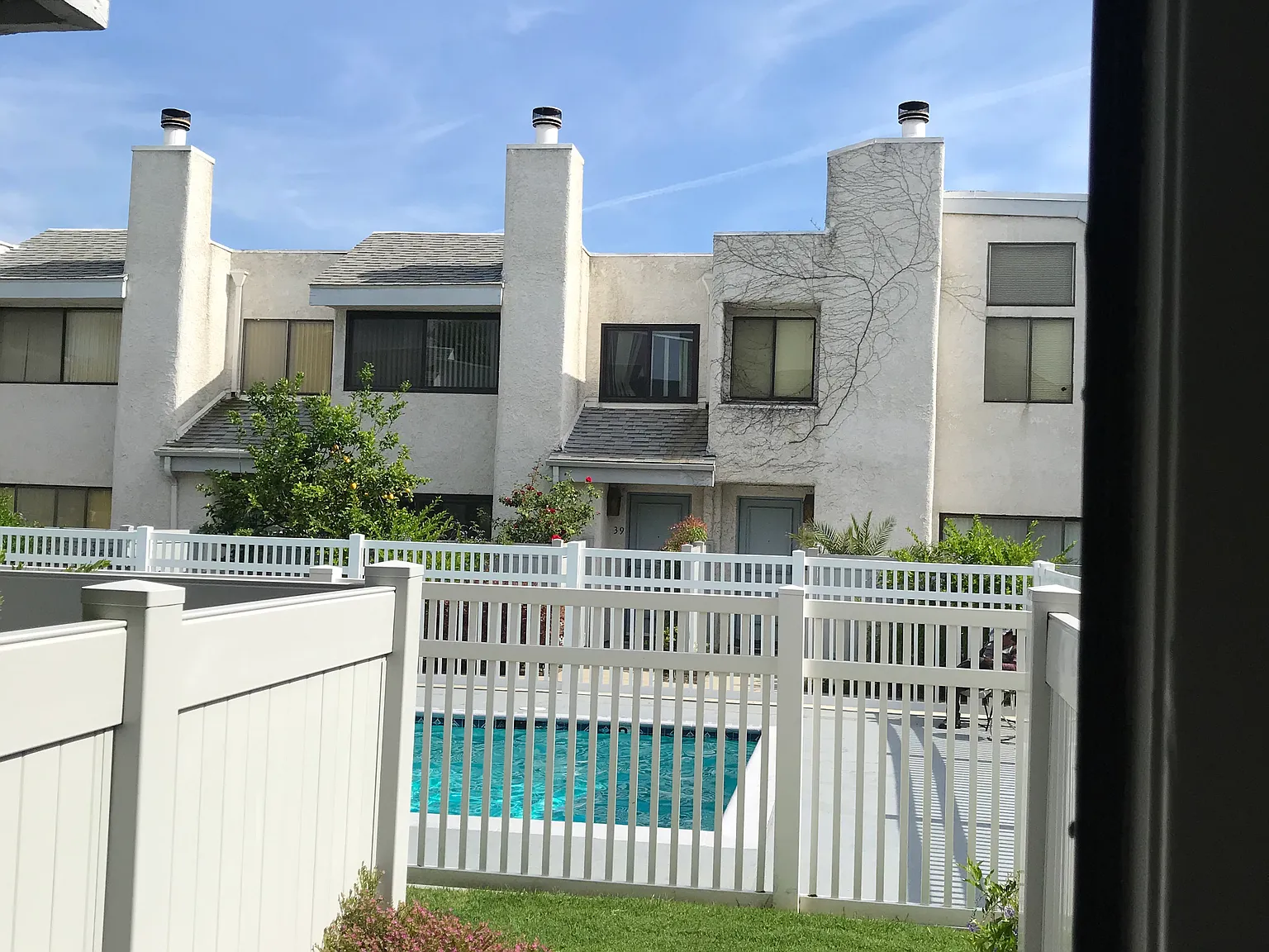 21901 Dupont St — Photo 2
