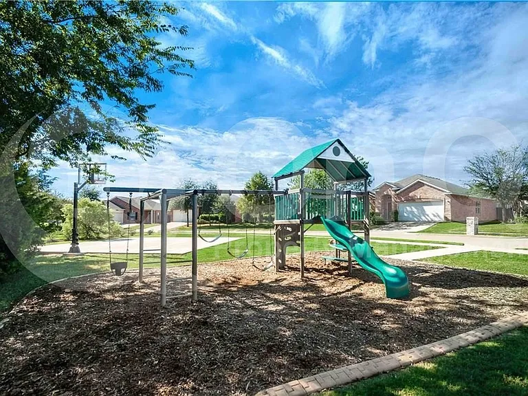 1623 White Mountain Way — Photo 18
