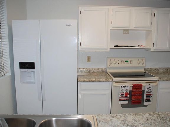 5th image of 3908 Dogwood Ct
