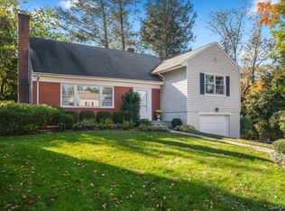 29 Beechwood Rd, Hartsdale, NY 10530