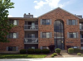 9505 Woodland Hills Dr, Hamilton, OH 45011