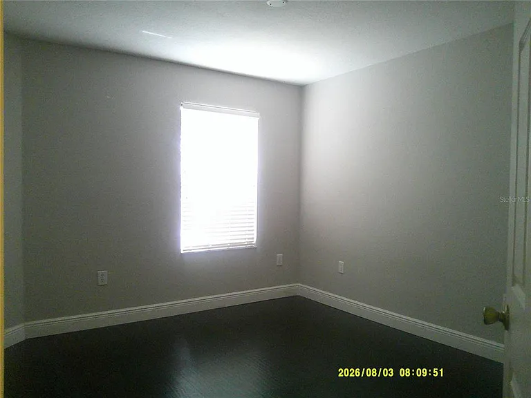 3098 Ashland Ln N — Photo 29