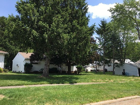 2nd image of 259 Grand Park Cir