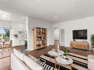 (Anna:C) 7111 Whitsett Avenue, North Hollywood, CA 91605