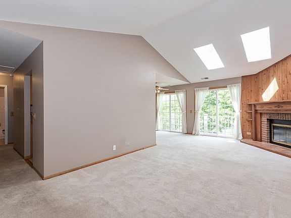 4th image of 203 Dublin Ln Unit W2
