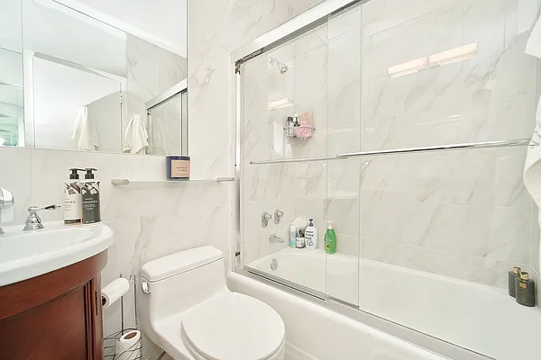 Rented by Living New York | media 18