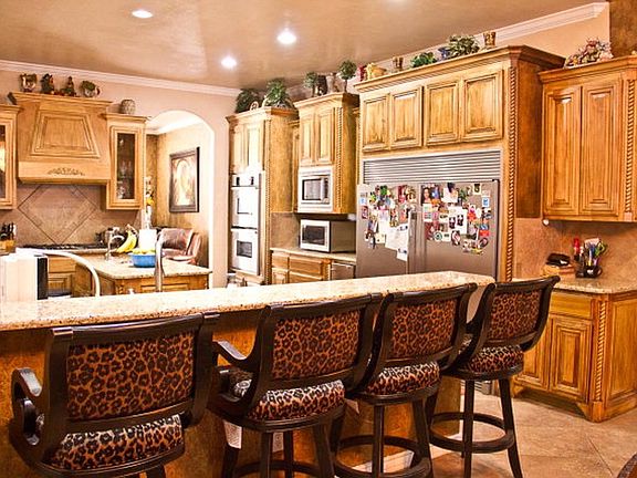 3rd image of 51 Estates Dr