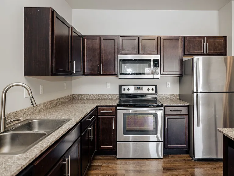 Kascade Place Apartments — Photo 80