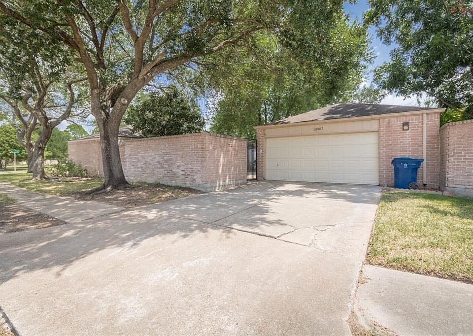 1st image of 15907 Alta Mar Dr