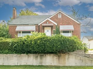 9455 Mackenzie Rd, Saint Louis, MO 63123