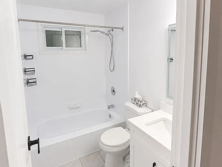 428 Hatfield Cres #A — Photo 6