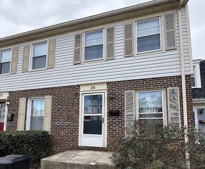 1st image of 25 Arwell Ct