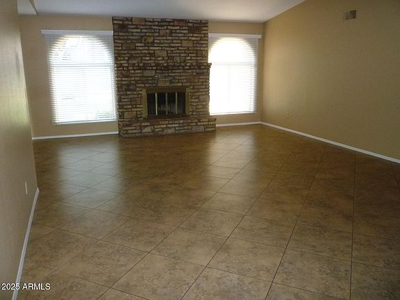 2nd image of 4216 W WILLOW Avenue