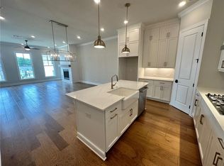 102 Everley Walk #25, Alpharetta, GA 30009