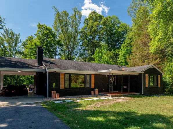 12081 Laplata Rd, Waldorf, MD 20602