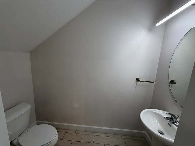 2104 Penny Ln — Photo 14