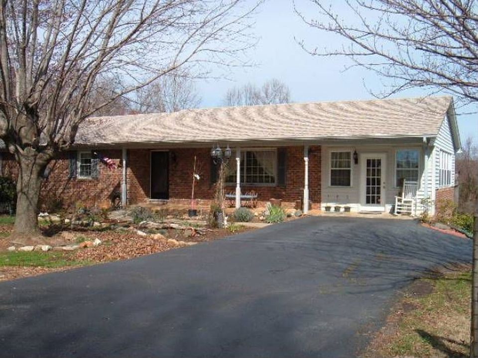 1st image of 1404 Lockewood Dr