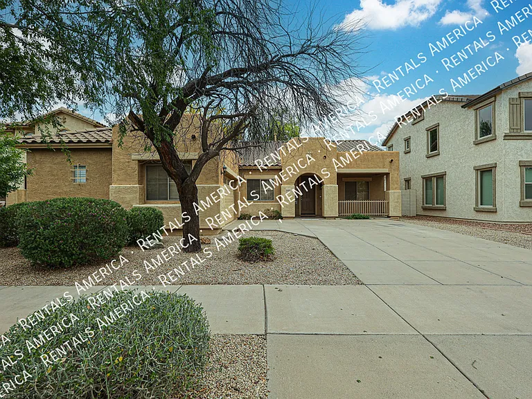 19407 E Canary Way — Photo 2