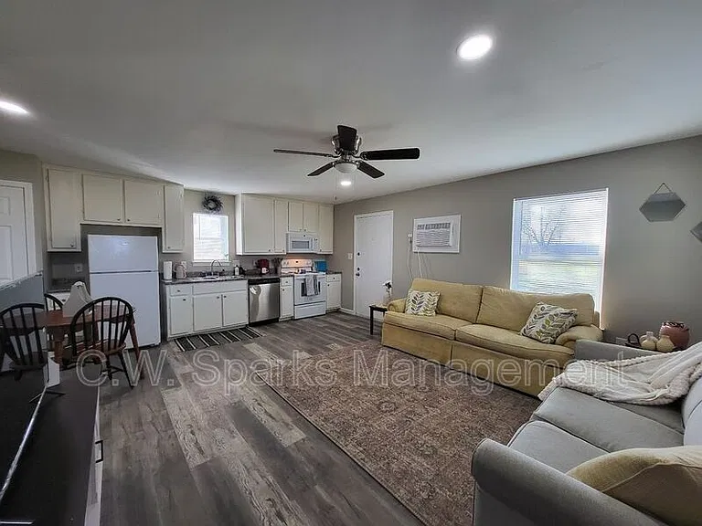1901 E Highway 276 #10 — Photo 8