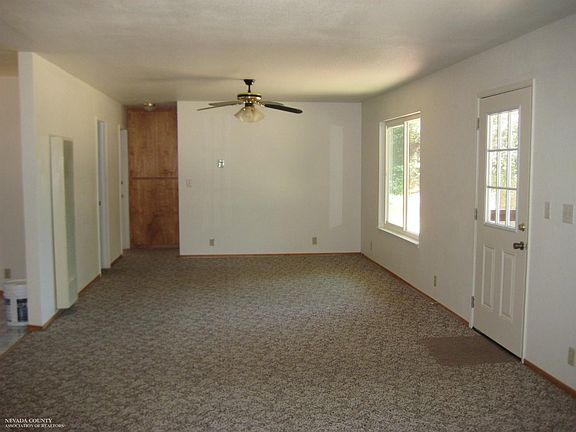 5th image of 16022 Dry Creek Ln